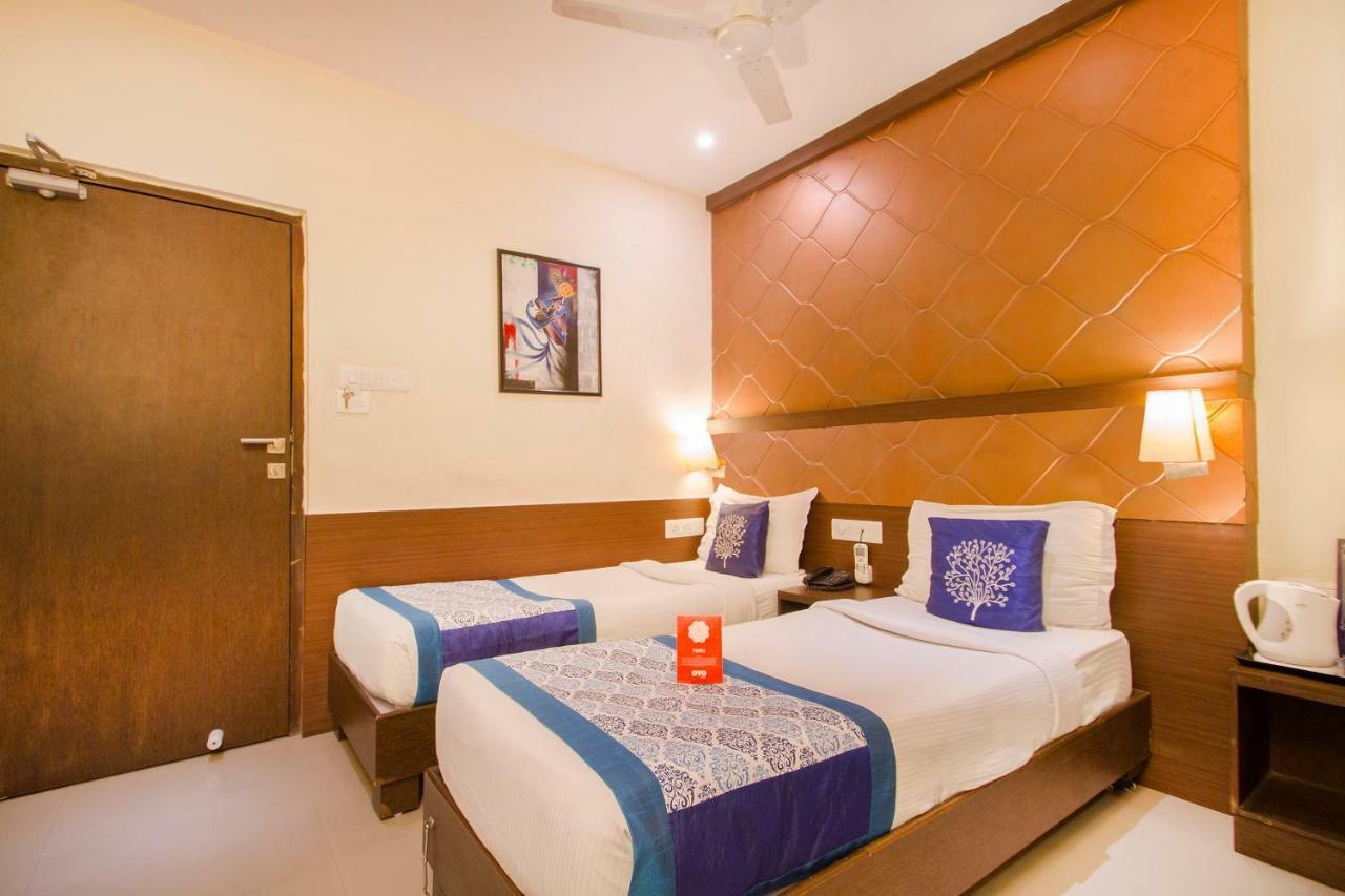 Oyo 984 Hotel Gn International Lālāguda Buitenkant foto