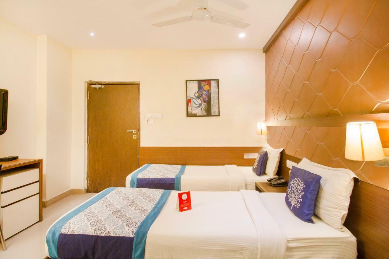 Oyo 984 Hotel Gn International Lālāguda Buitenkant foto